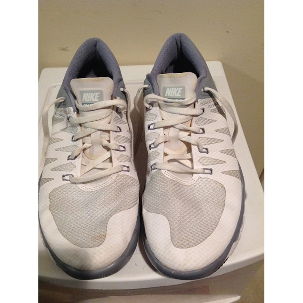 Nike Training Shoes White/Gray Size 11
